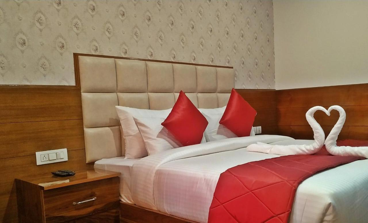 Himalyan Heights Hotel Shimla Zewnętrze zdjęcie